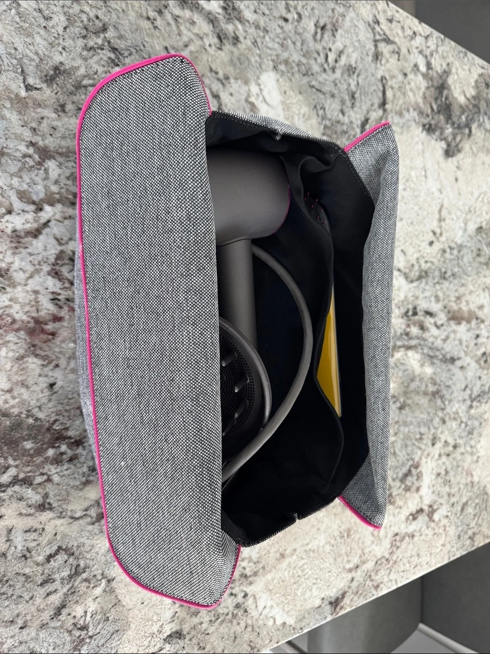 Dyson Supersonic HD01 Hair Dryer with Accessories Gift Edition